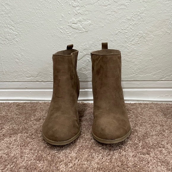 Tan Ankle Boots - Picture 3 of 5